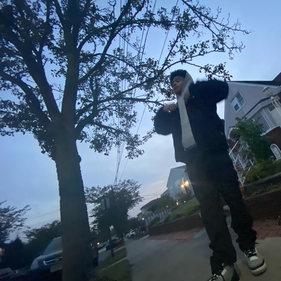 Meet your Posher, Joshua - Picture 1 of 1